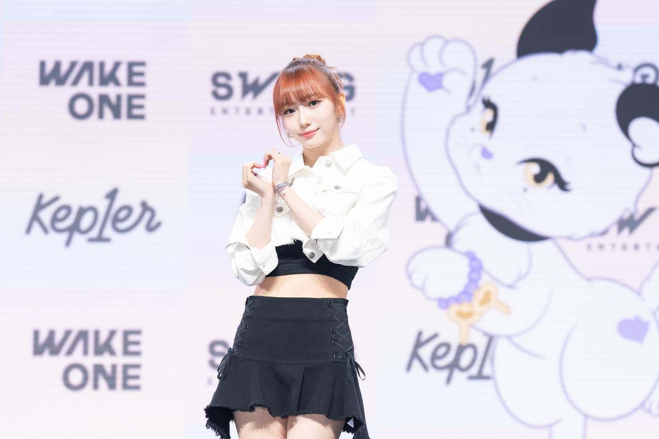 「LOVESTRUCK！」のショーケースを行ったKep1erのヨンウン（C）WAKEONE／SWING ENTERTAINMENT提供