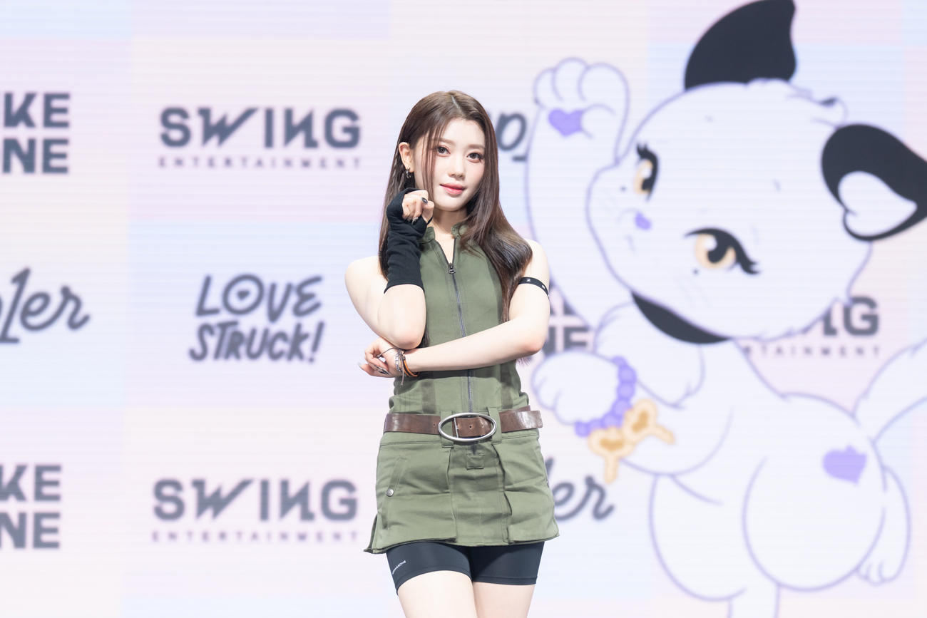 「LOVESTRUCK！」のショーケースを行ったKep1erのシャオティン（C）WAKEONE／SWING ENTERTAINMENT提供