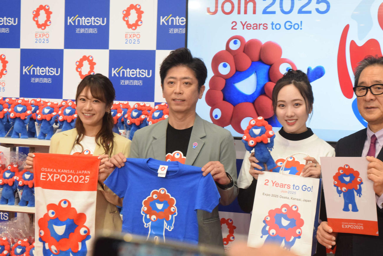 左から）福本愛菜、後藤輝基、本田望結（撮影・阪口孝志）