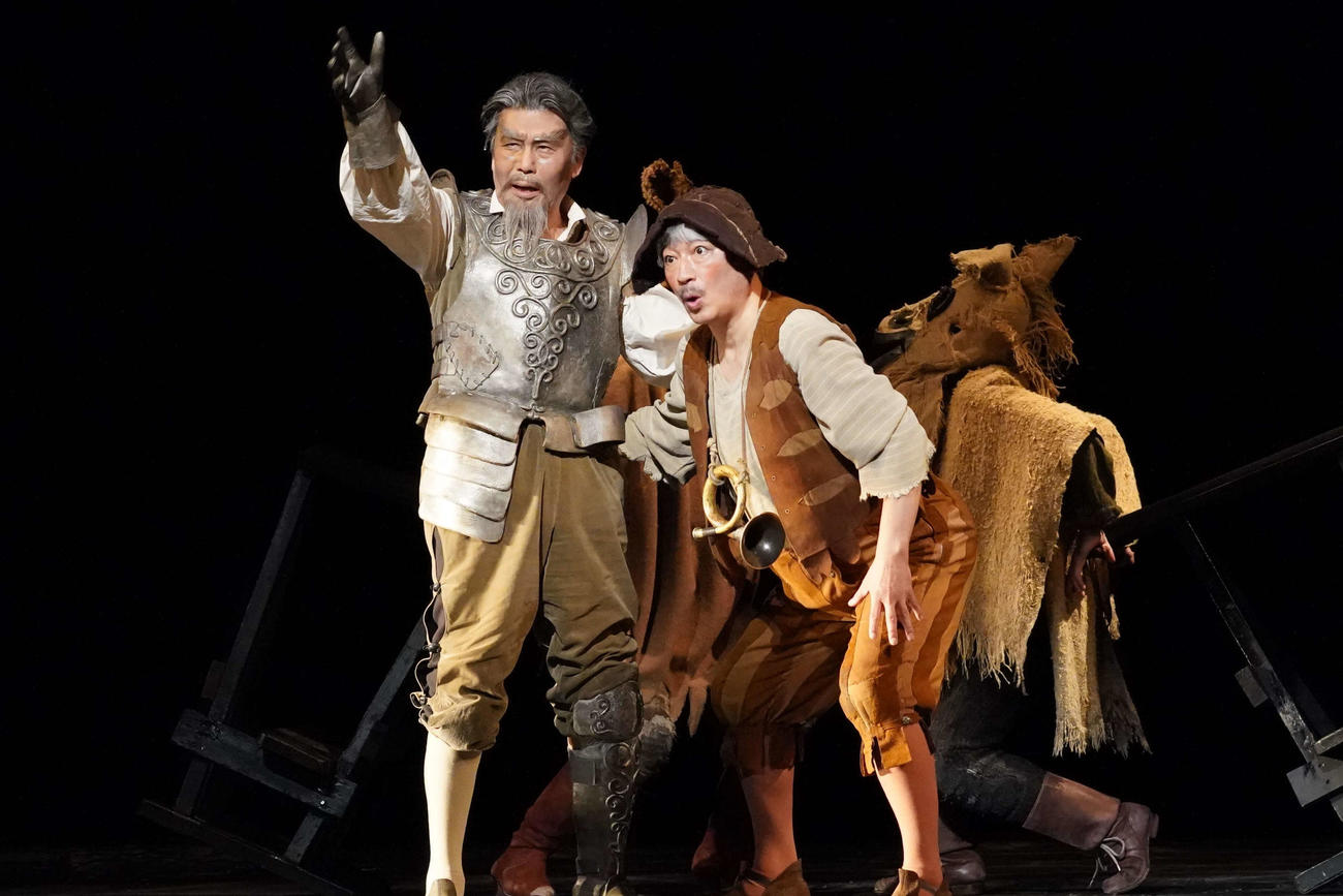 ミュージカル「ラ・マンチャの男」の松本白鸚（左）、駒田一（東宝演劇部提供）