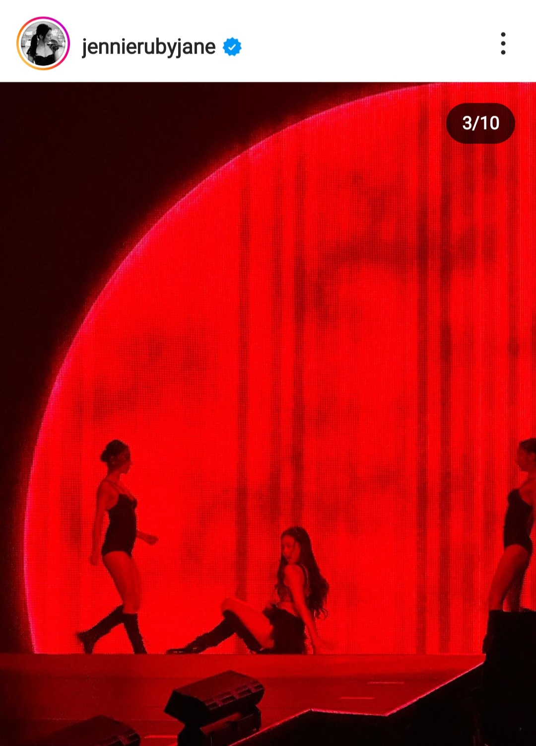 BLACKPINKのJENNIEのインスタグラムから