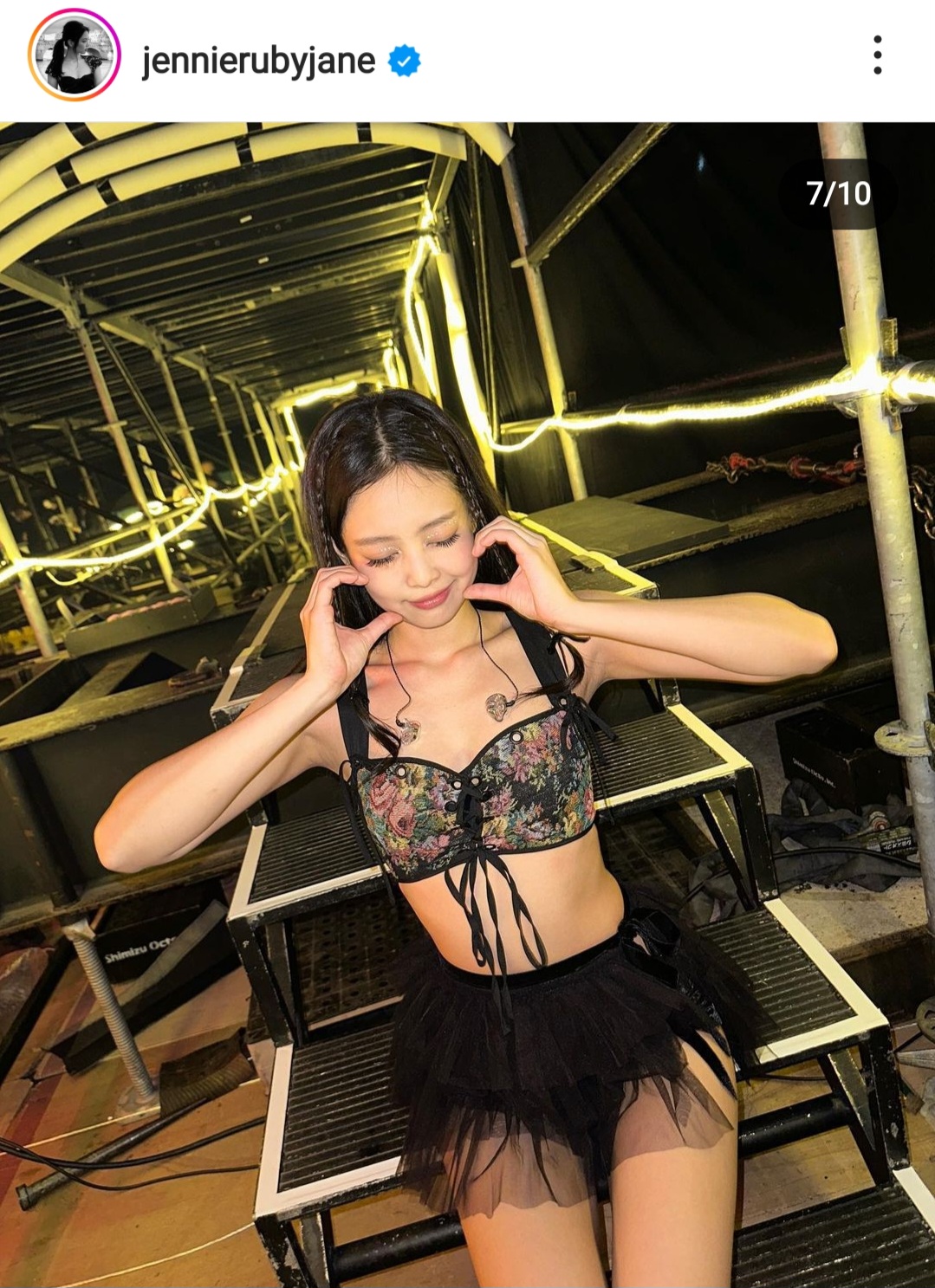 BLACKPINKのJENNIEのインスタグラムから