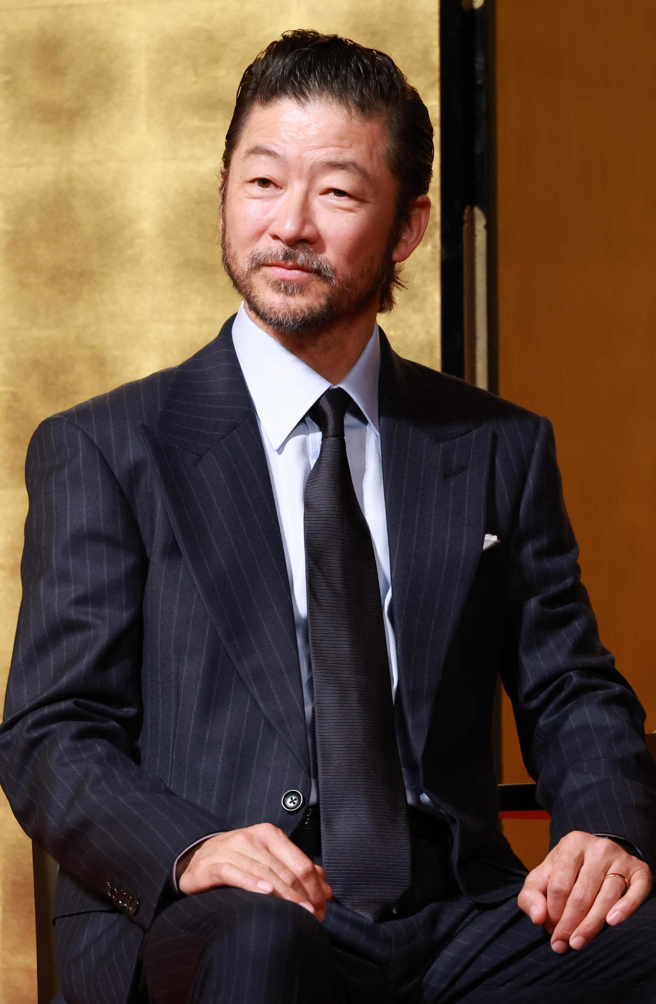 映画「首」完成報告会を行った浅野忠信（撮影・中島郁夫）