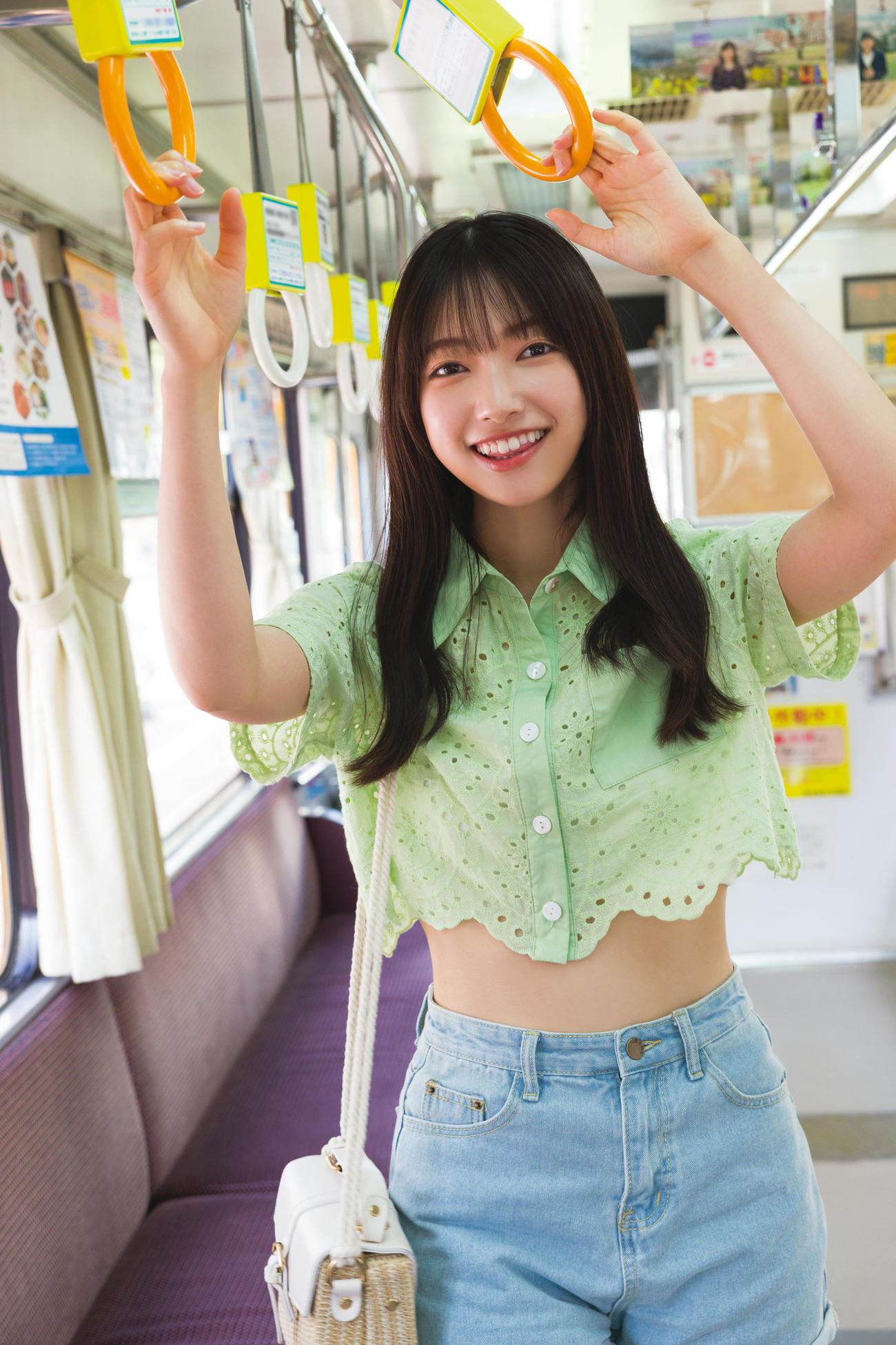 櫻坂46大園玲ファースト写真集「半分光、半分影」先行カット　撮影／Takeo Dec．