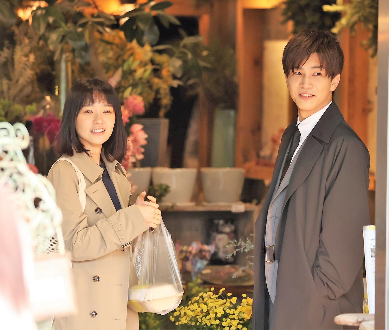「あなたがしてくれなくても」に出演する奈緒、岩田剛典（C）フジテレビ