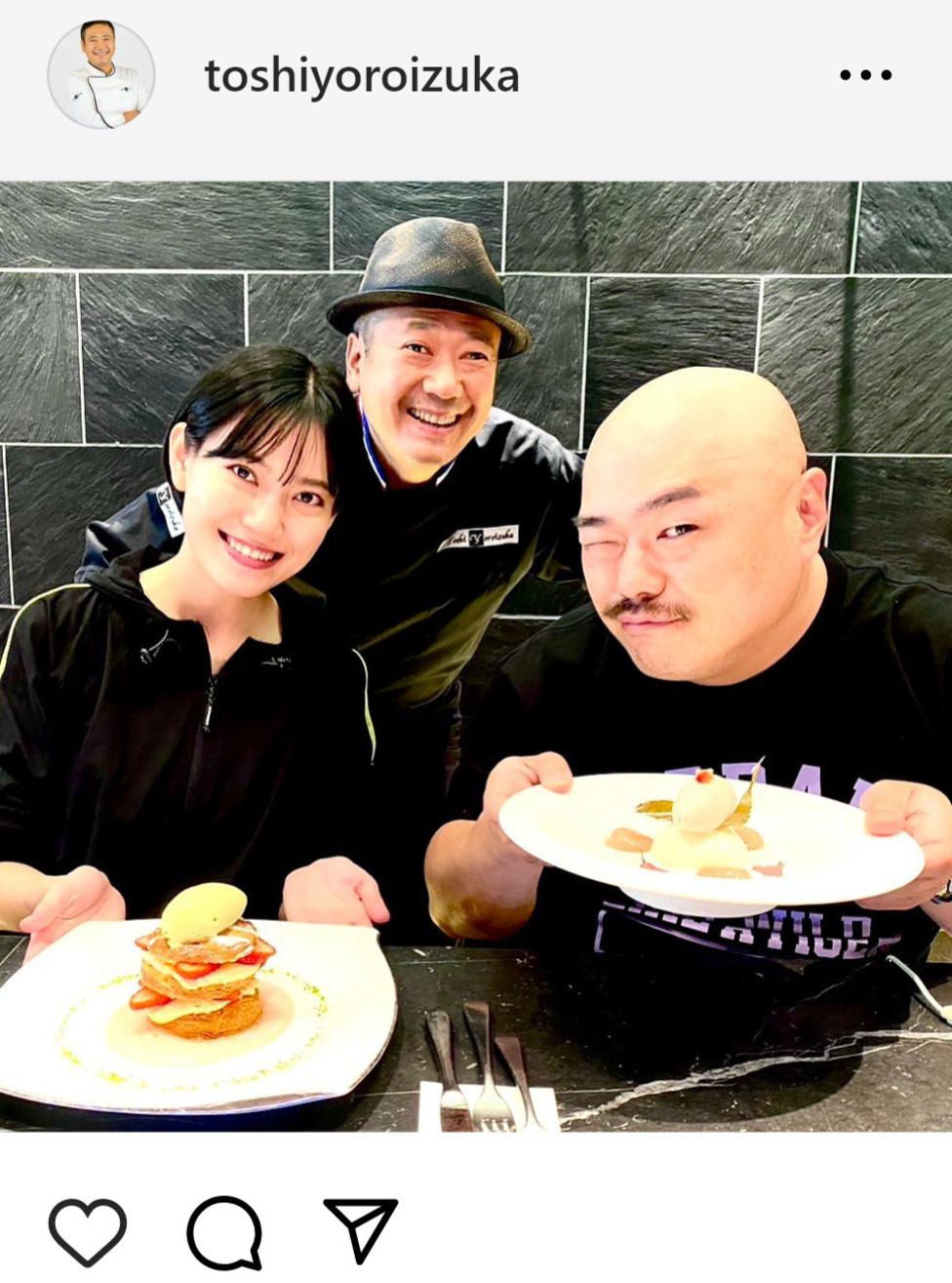 左からリチ、鎧塚俊彦氏、クロちゃん（鎧塚俊彦氏のインスタグラムから）