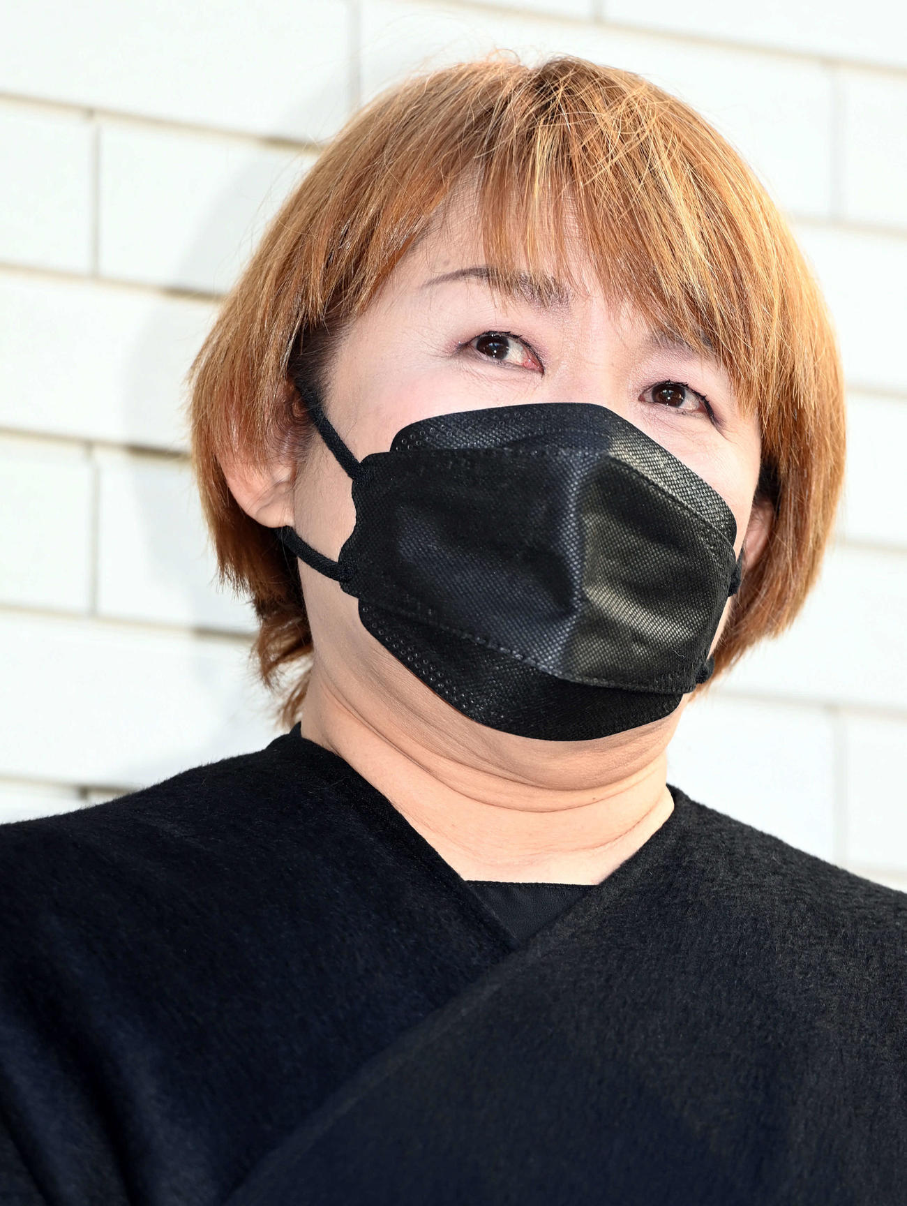 笑福亭笑瓶さんの葬儀で思い出を涙ながらに語る山田邦子（2023年2月撮影）