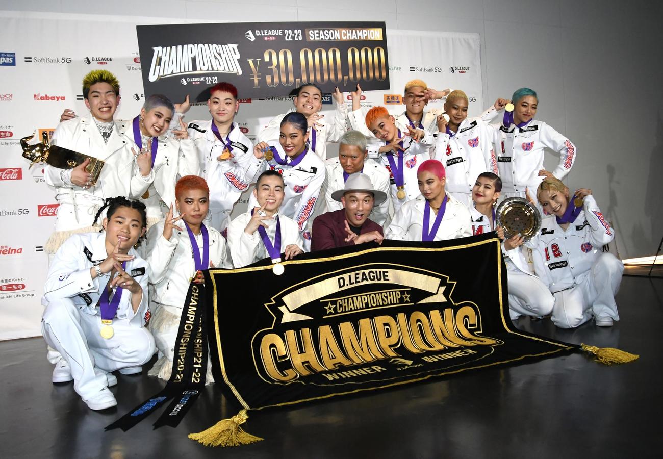 「D．LEAGUE22－23」チャンピオンシップで優勝したKADOKAWA DREAMS（撮影・久我悟）