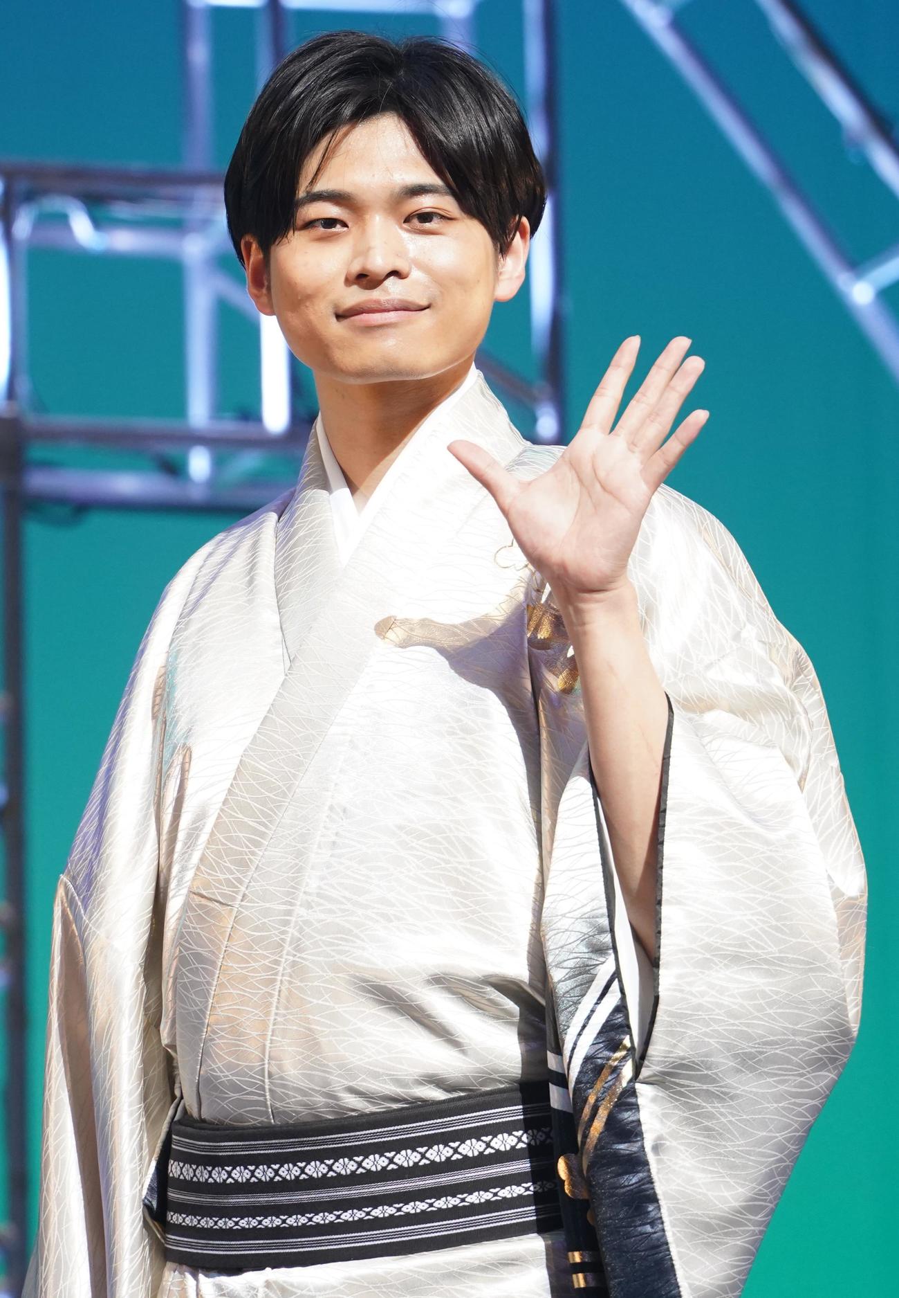 ライブを開催した二見颯一（撮影・佐藤勝亮）