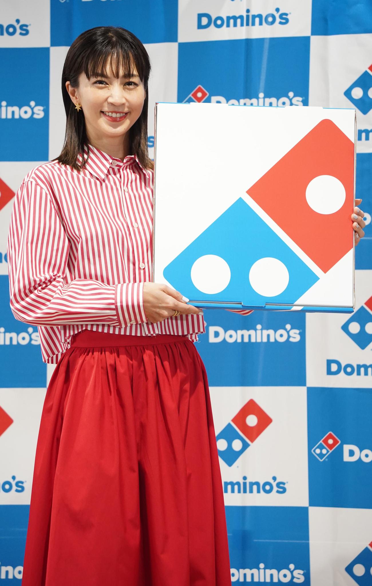ドミノ・ピザの新商品「ビッグボックス」の発表会に出席した安田美沙子（撮影・佐藤勝亮）