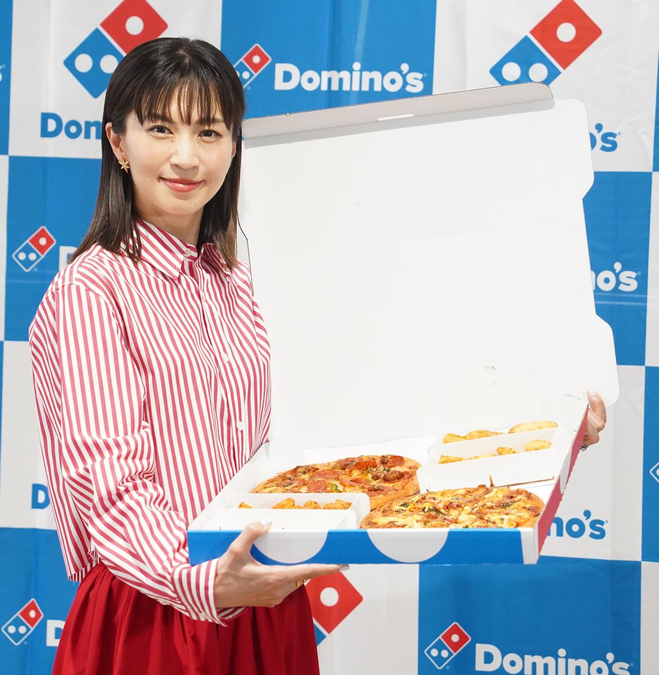 ドミノ・ピザの新商品「ビッグボックス」の発表会に出席した安田美沙子（撮影・佐藤勝亮）