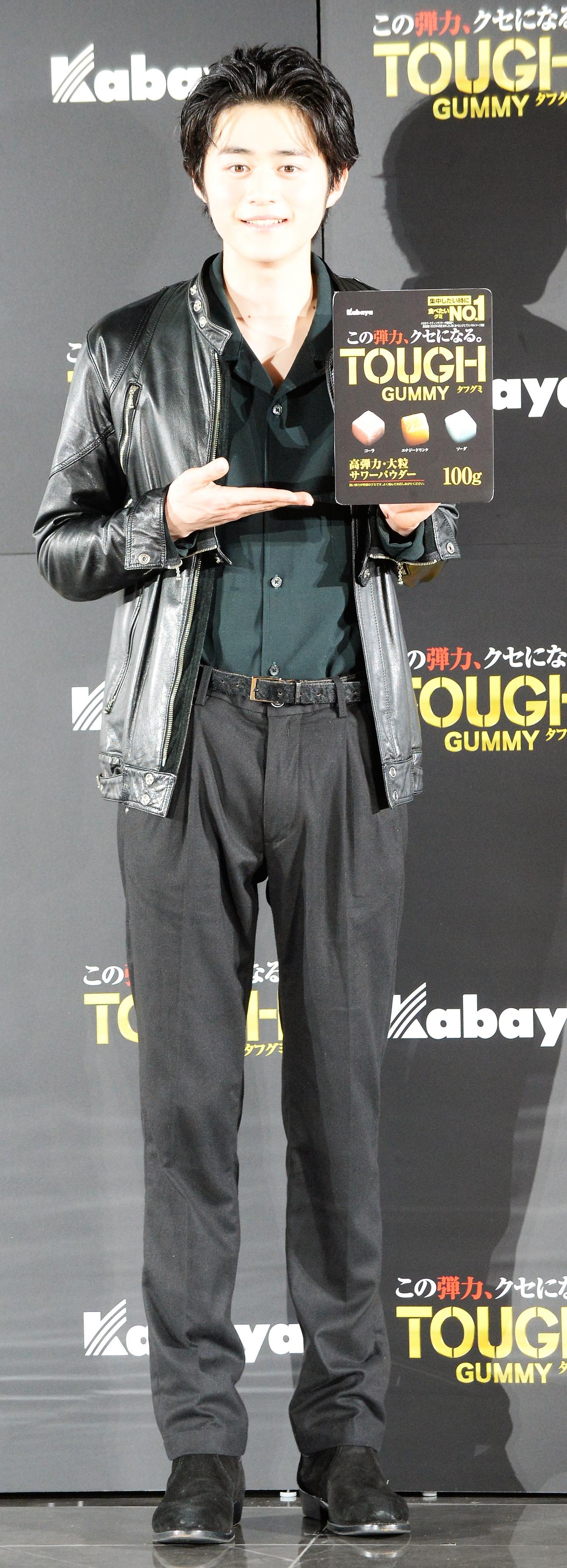 「タフグミ」新CM発表会に出席する鈴鹿央士（撮影・高橋洋平）