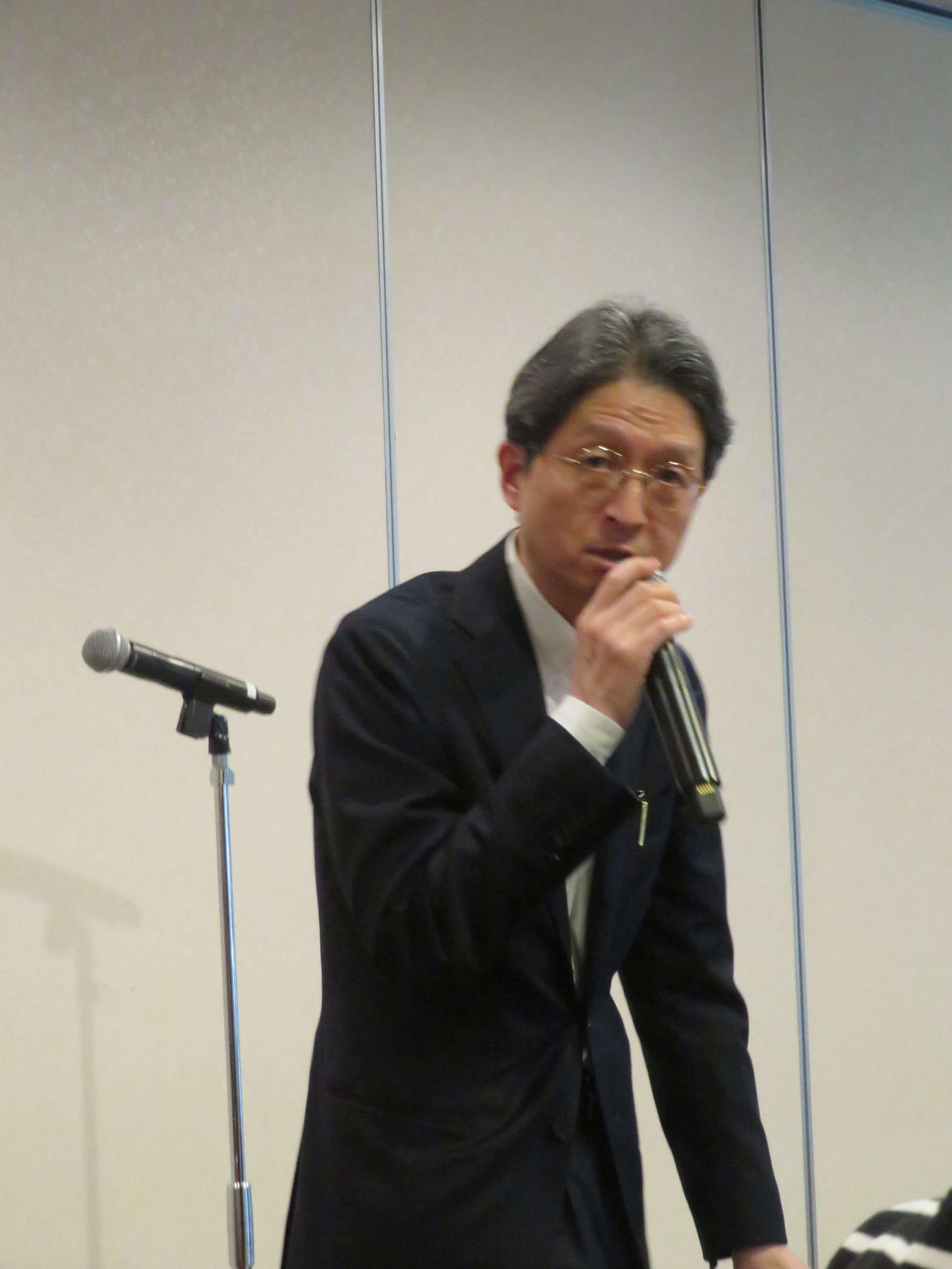 フランス・日本合作映画「アダマン号に乗って」に共同製作として参加した、ロングライドの波多野文郎代表（撮影・村上幸将））