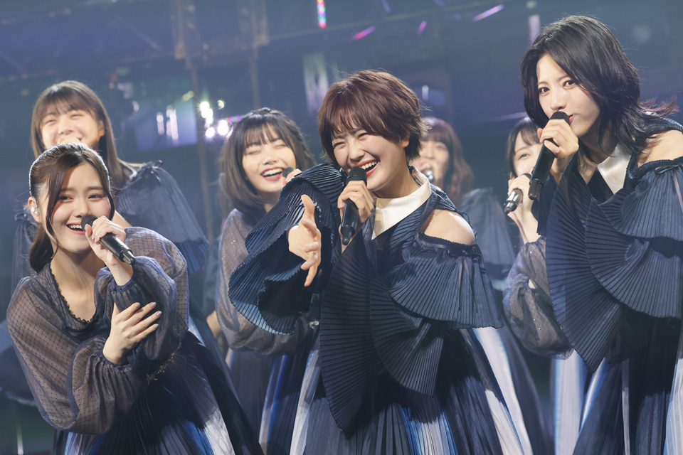 「32ndSGアンダーライブ」を開催した乃木坂46。前列左から伊藤理々杏、清宮レイ、林瑠奈