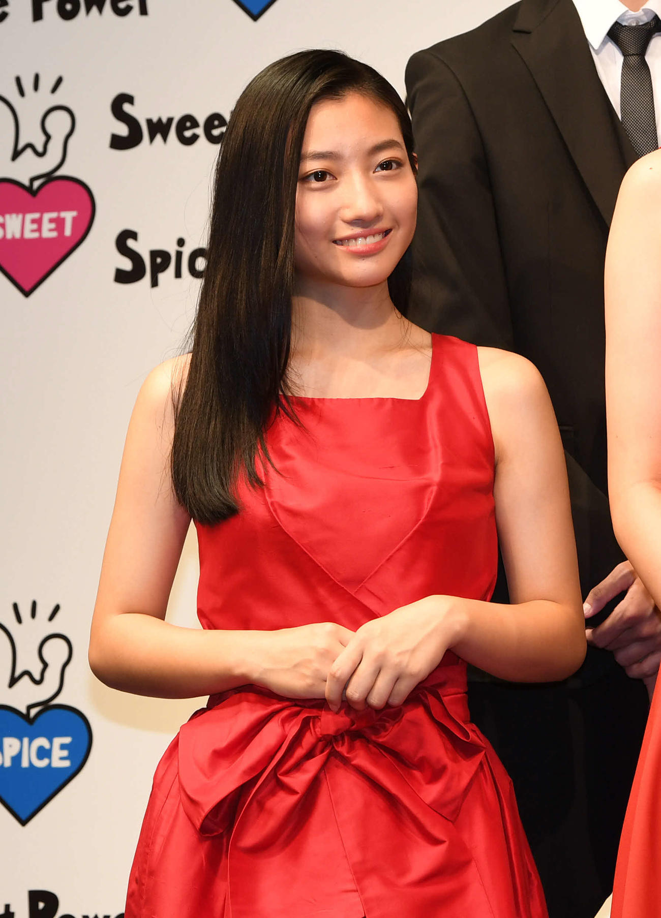 川島鈴遥（2019年10月撮影）
