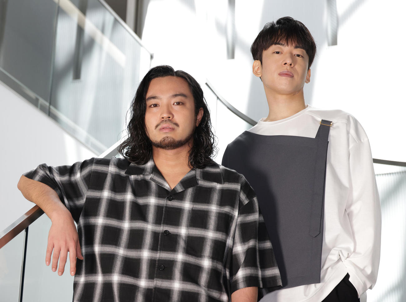 Creepy Nuts、R－指定（左）とDJ松永（22年8月撮影）