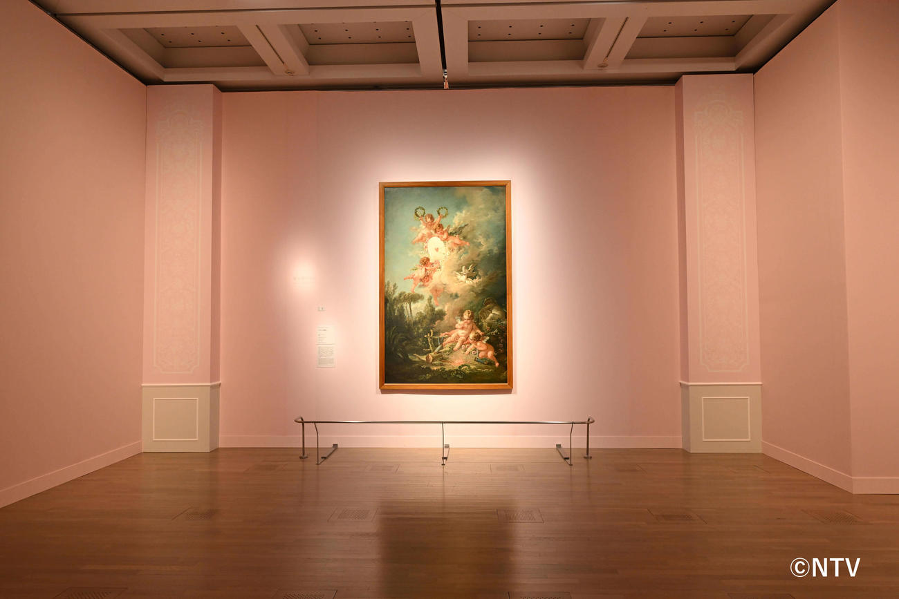 「ルーヴル美術館展　愛を描く」の内観
