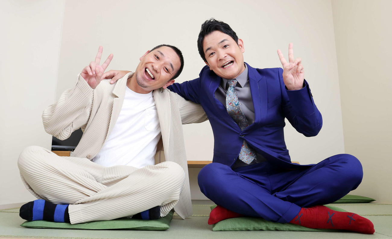 千鳥の大悟（左）とノブ（22年7月撮影）