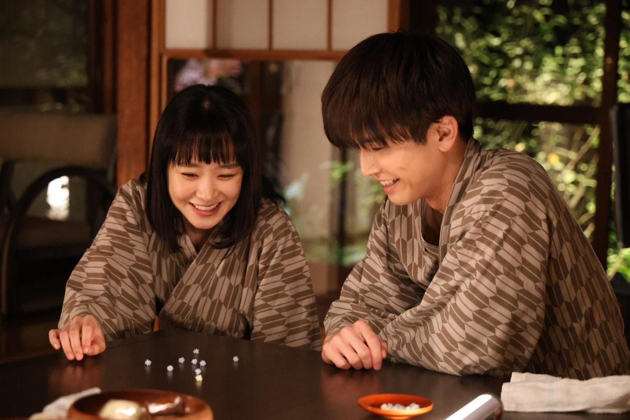「あなたがしてくれなくても」に出演する奈緒、岩田剛典（C）フジテレビ