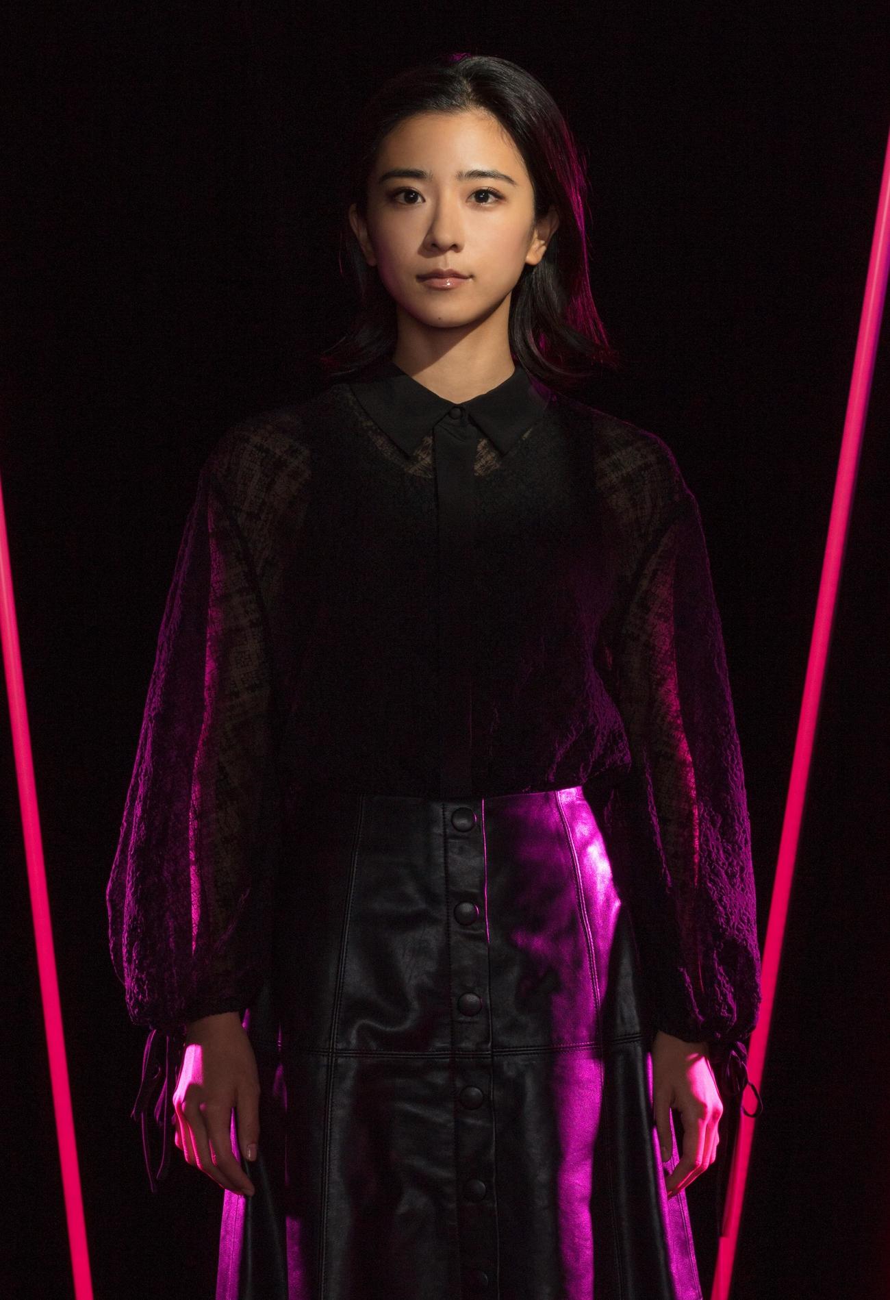 TBS系連続ドラマ「クロサギ」で日刊スポーツドラマグランプリ助演女優賞を受賞した黒島結菜