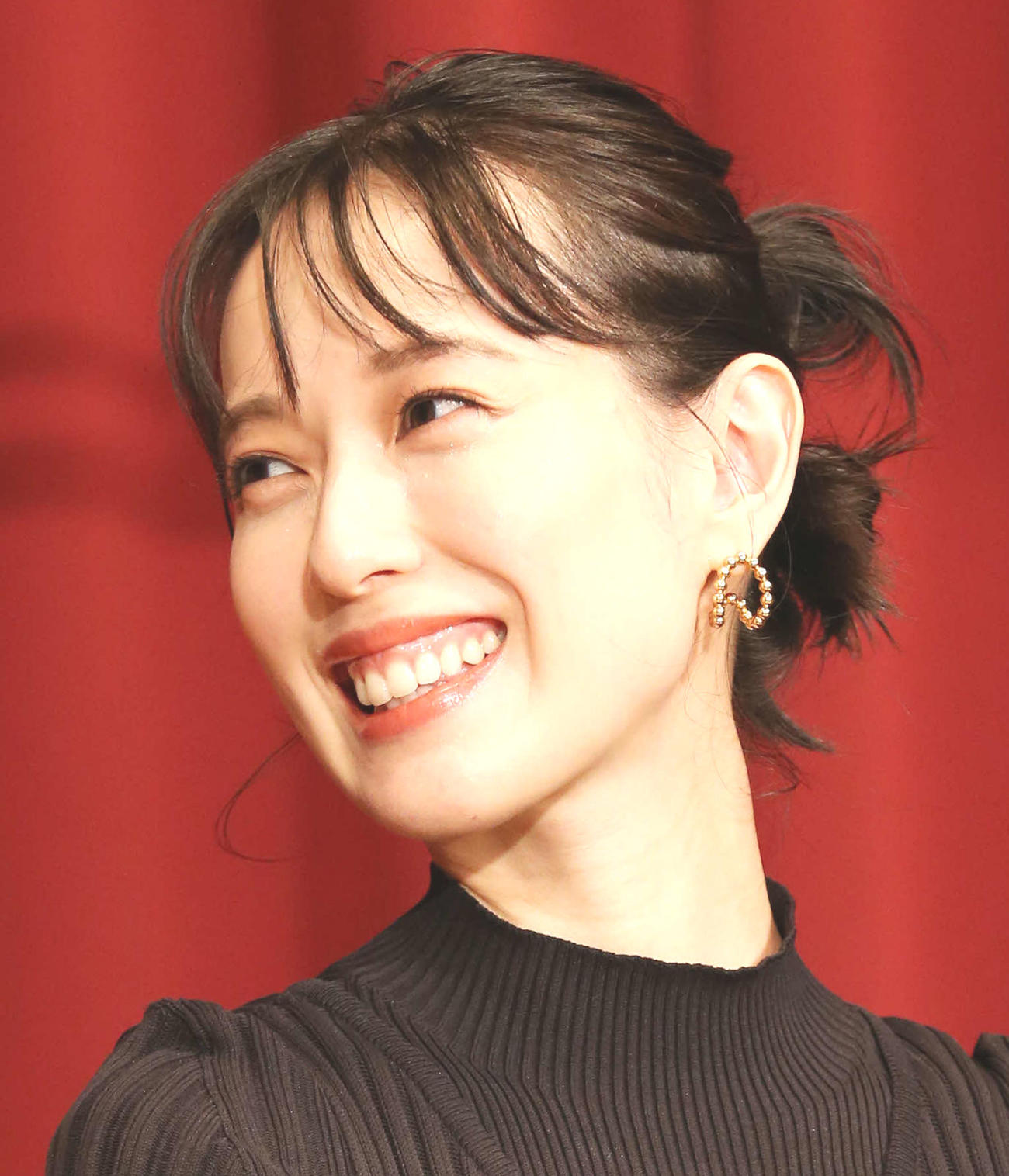 戸田恵梨香（2022年11月撮影）