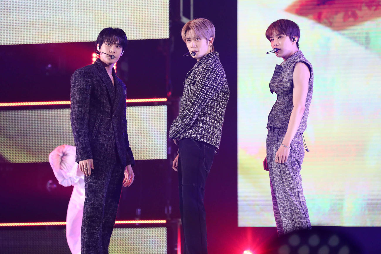 パフォーマンスするNCT DOJAEJUNG
