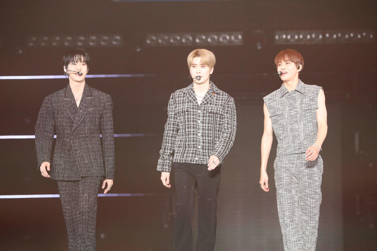 パフォーマンスするNCT DOJAEJUNG