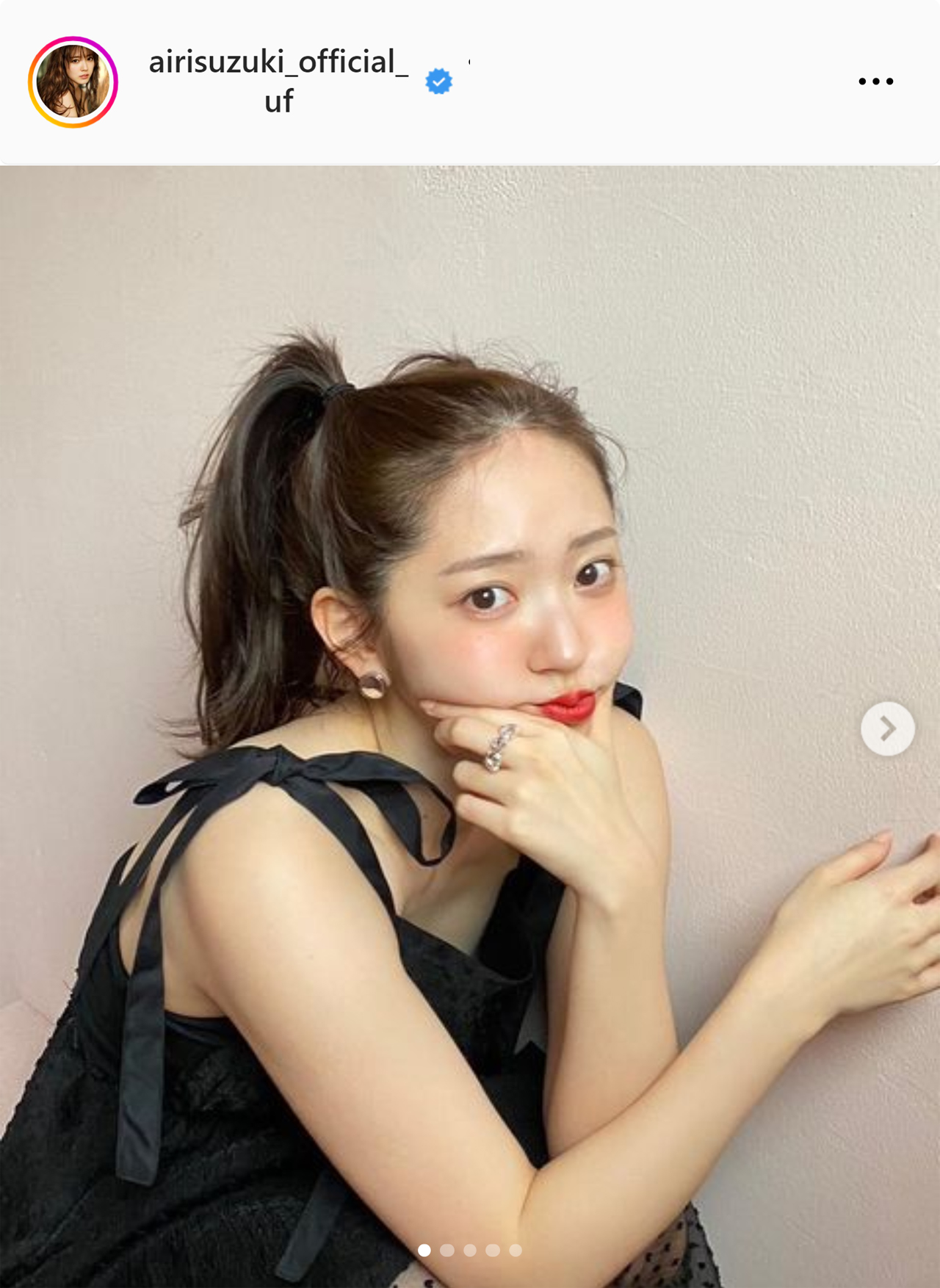 鈴木愛理のインスタグラムから
