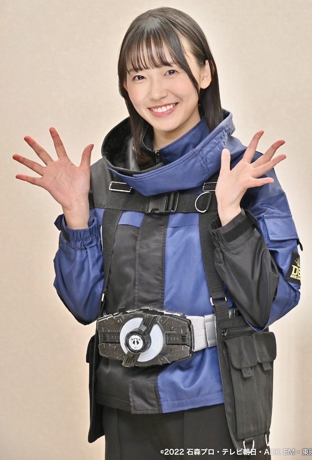 桜井沙羅を演じる志田音々