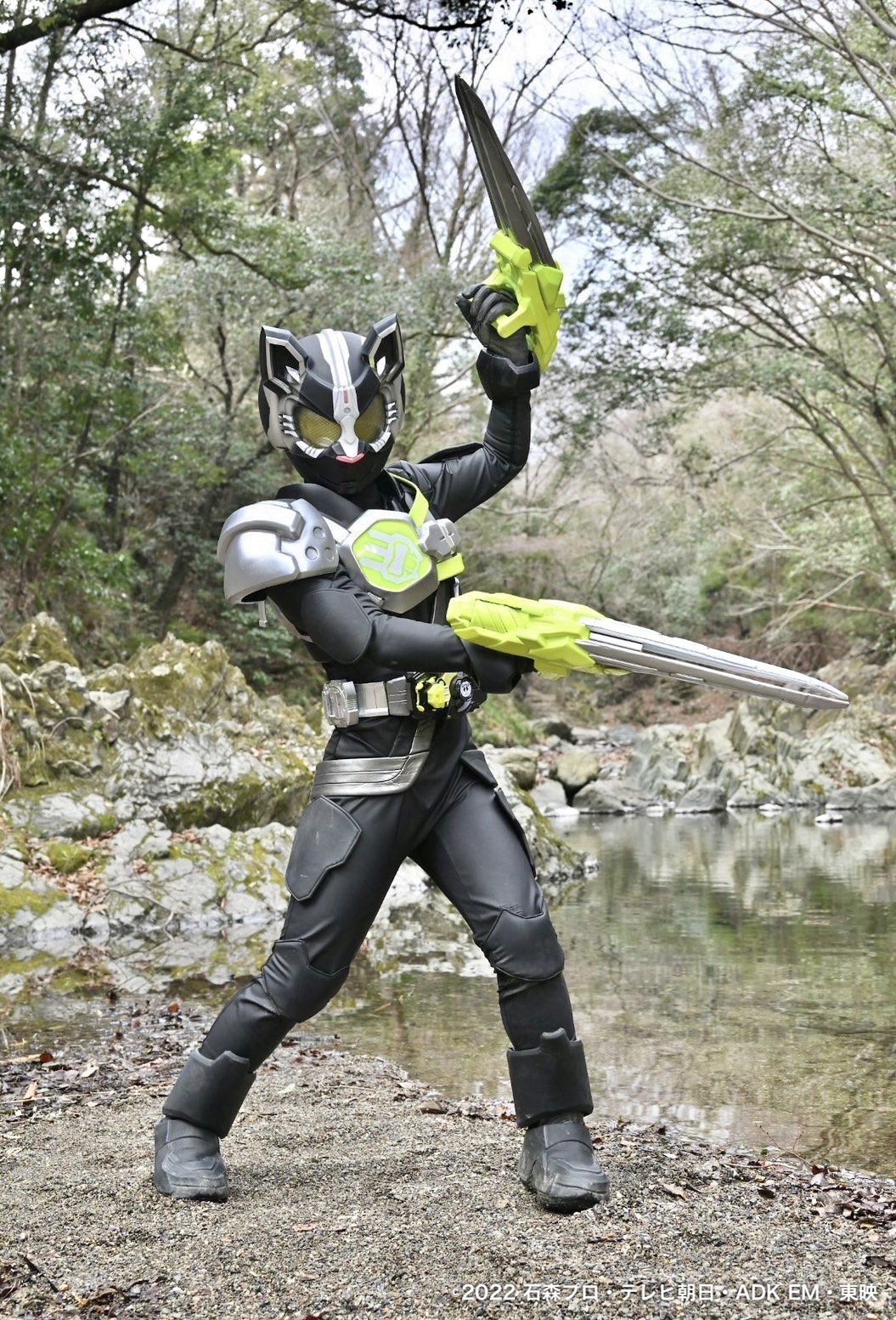 桜井沙羅が変身した仮面ライダーハクビ