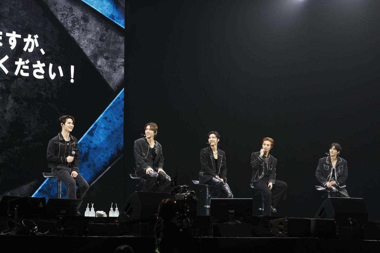 イベントを開催したWayV、左からクン、ヘンドリー、テン、ヤンヤン、シャオジュン