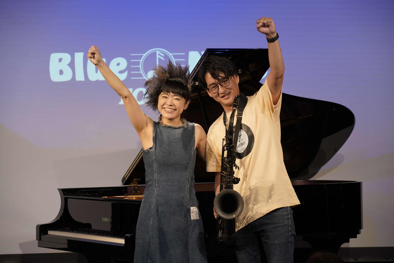 「BLUE GIANT」ティーチインイベントに登壇した、上原ひろみ氏（左）と立川譲監督