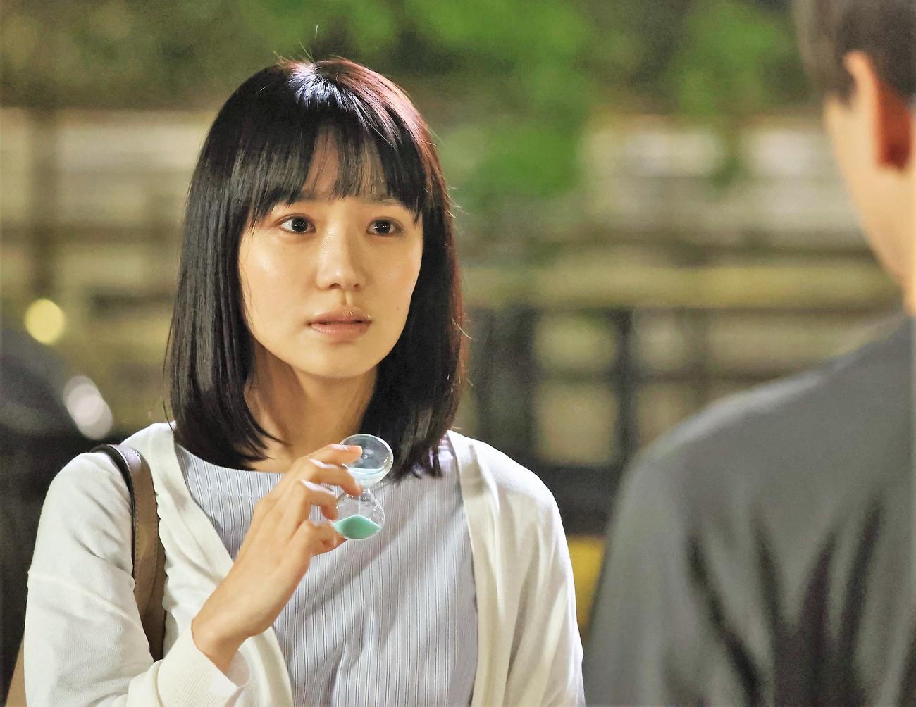 「あなたがしてくれなくても」に出演する奈緒（C）フジテレビ