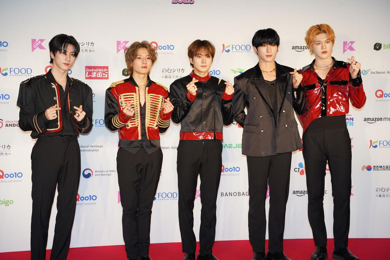 「KCON JAPAN 2023」のフォトセッションに出席した、JUST B（撮影・佐藤勝亮）