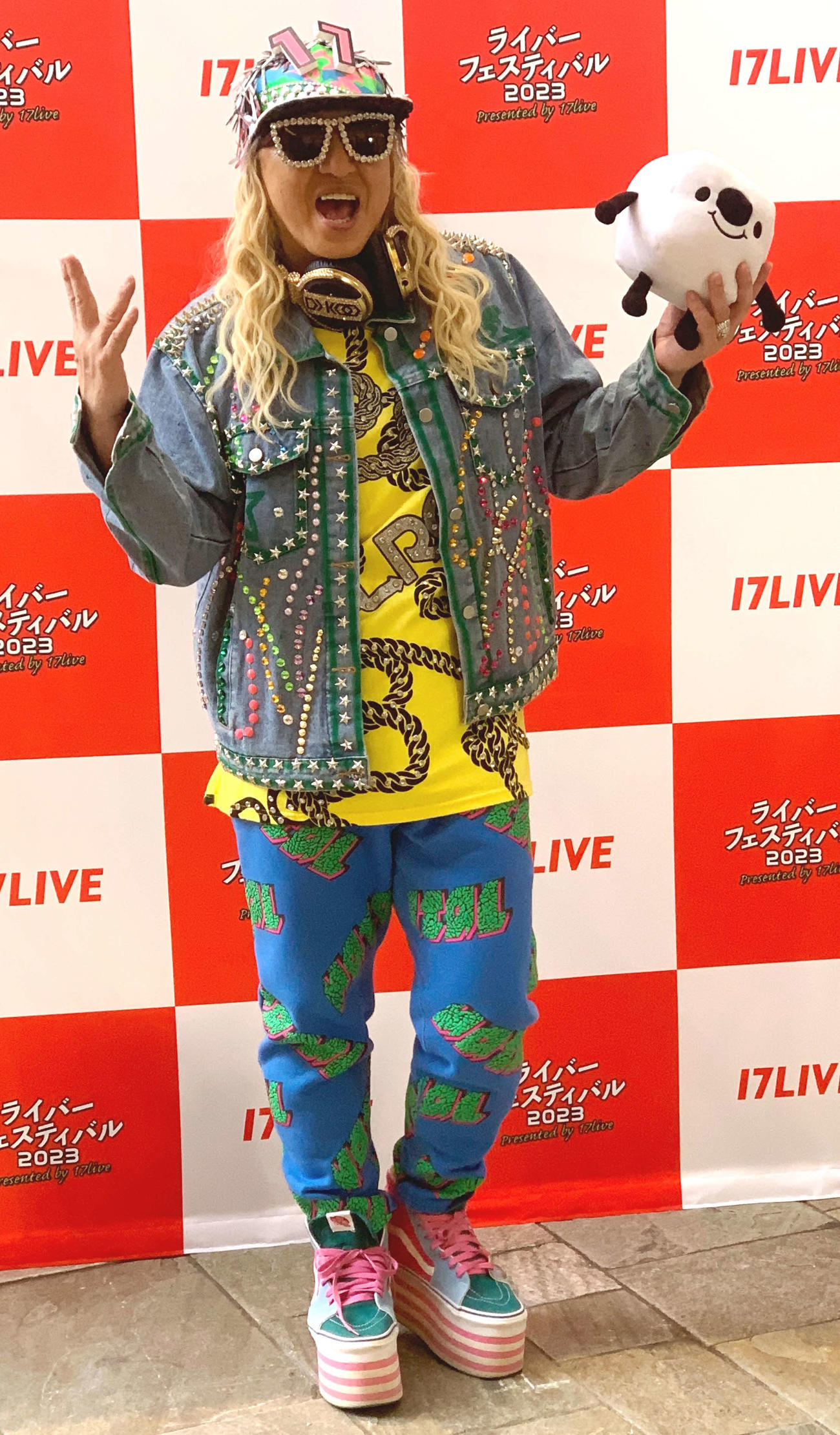 オンライン配信プラットフォーム、17LIVE初の屋外フェス「ライバーフェスティバル　2023 presented by 17LIVE」に出演したTRFのDJ KOO（撮影・松尾幸之介）
