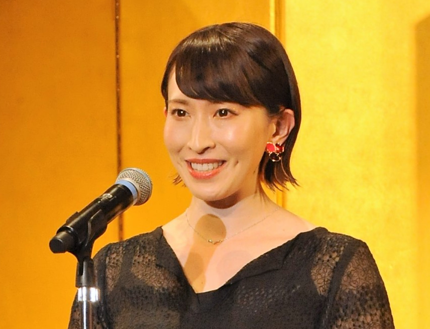 名塚佳織（2023年2月撮影）