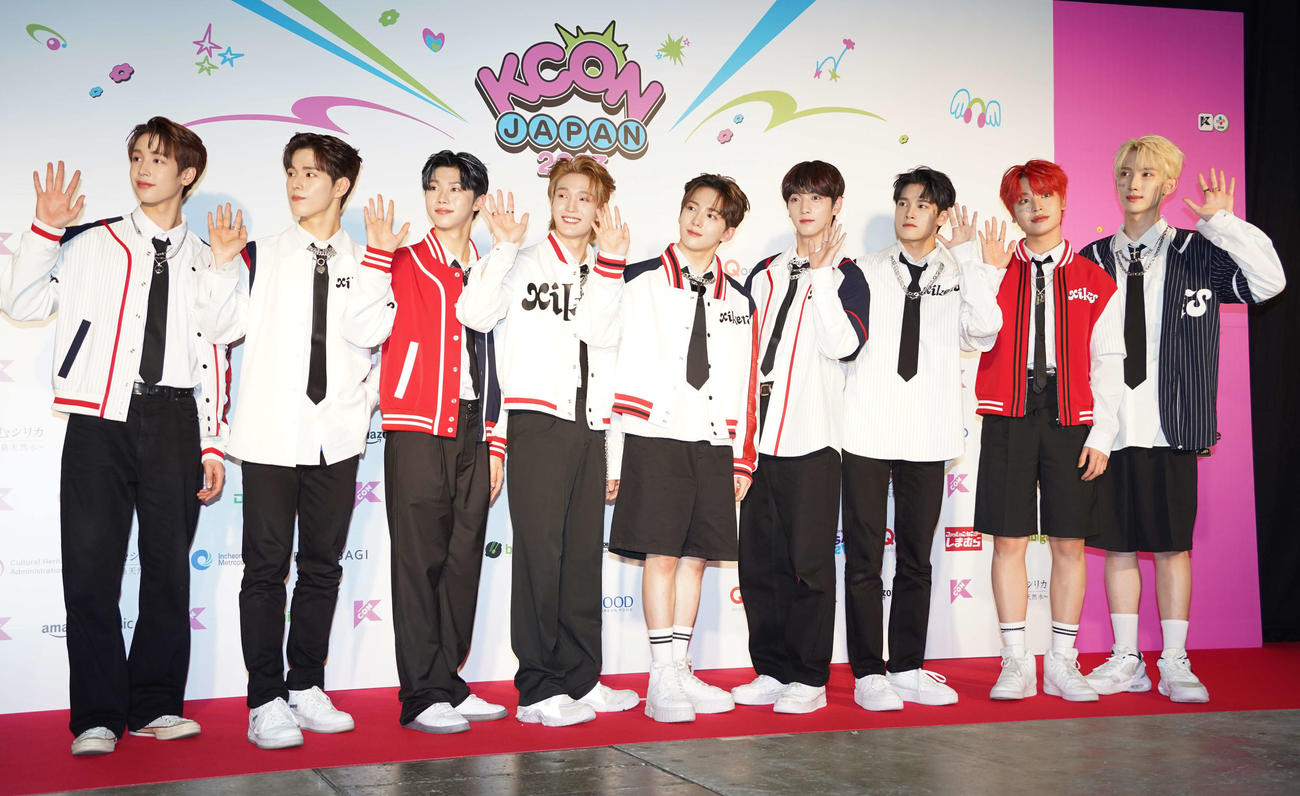 「KCON JAPAN 2023」のフォトセッションに出席した、xikers（撮影・佐藤勝亮）