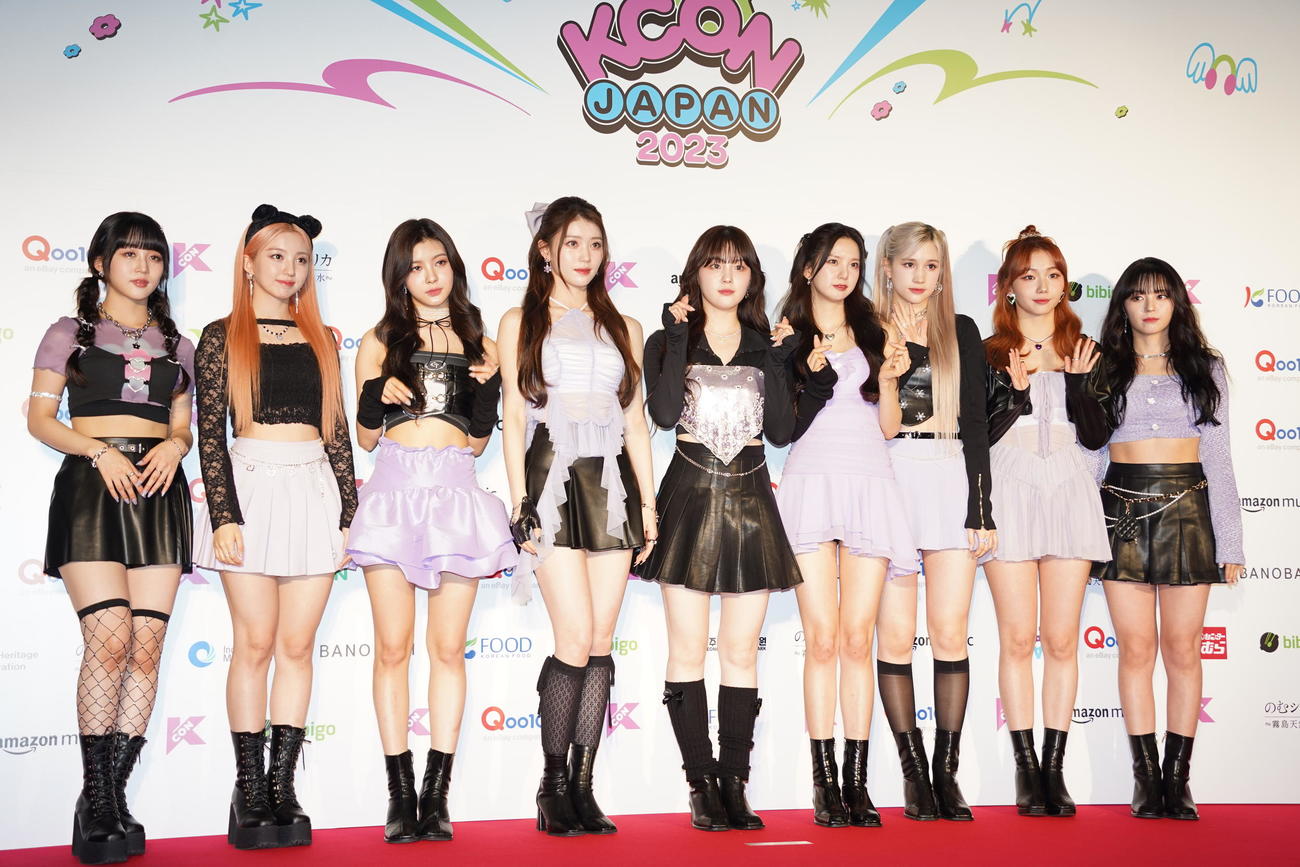 「KCON JAPAN 2023」のフォトセッションに出席した、Kep1er（撮影・佐藤勝亮）
