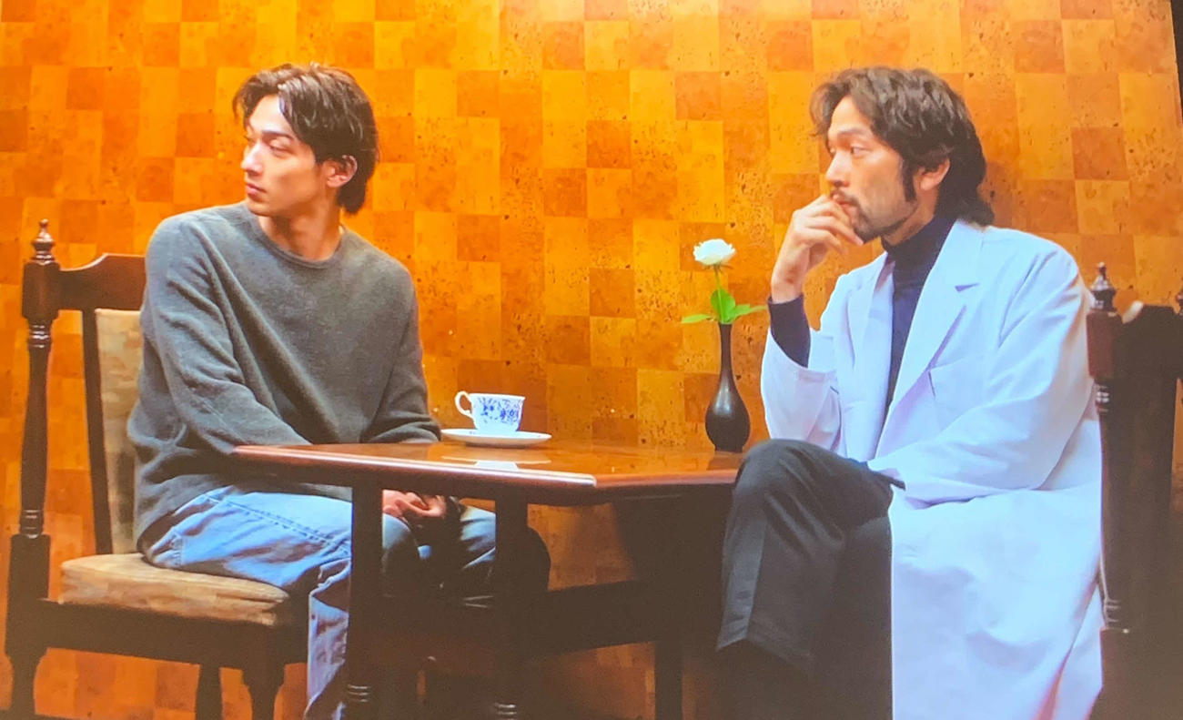 短編映画製作プロジェクト「ミラーライアーフィルムズ」の特別製作短編映画「MIMI」の場面写真。主演の横浜流星（左）と阿部進之介