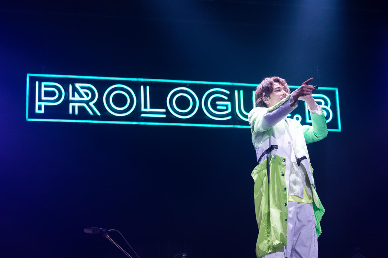 2nd LIVE「PROLOGUE.B」の千秋楽公演で熱唱する加藤大悟