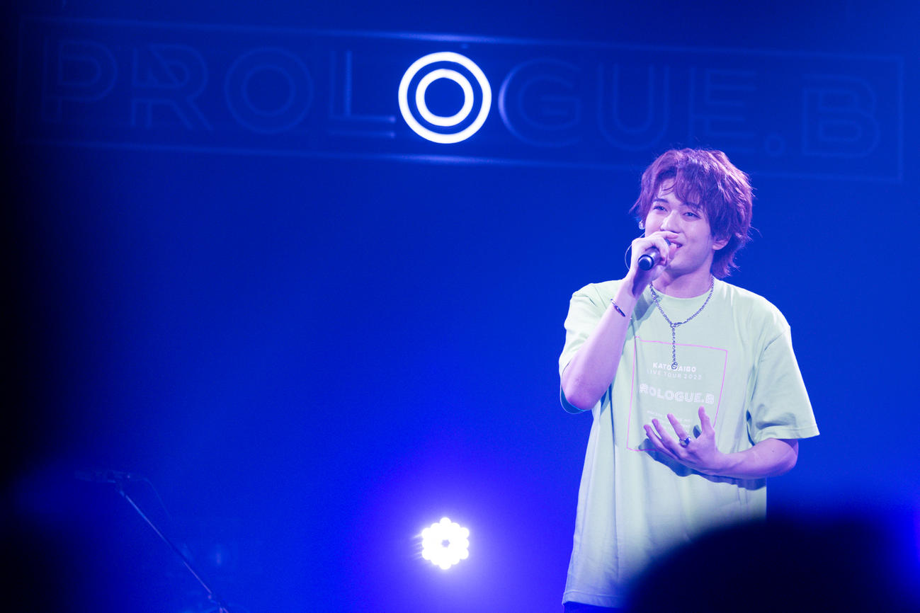 2nd LIVE「PROLOGUE.B」の千秋楽公演で熱唱する加藤大悟