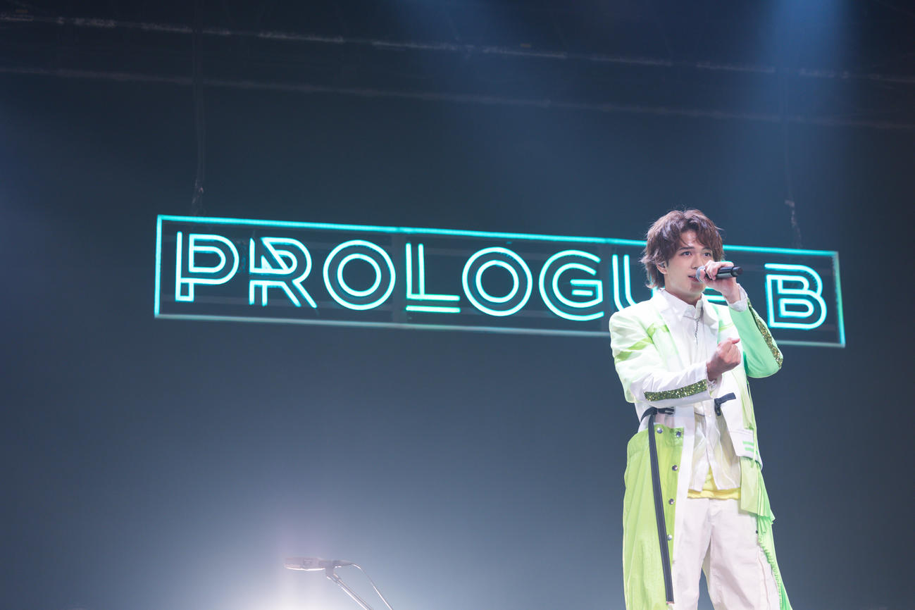 2nd LIVE「PROLOGUE.B」の千秋楽公演で熱唱する加藤大悟