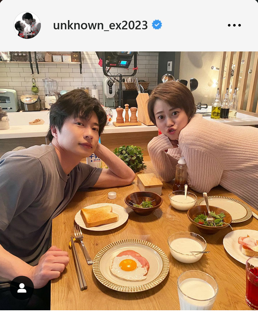 ドラマ「unknown」のインスタグラムから