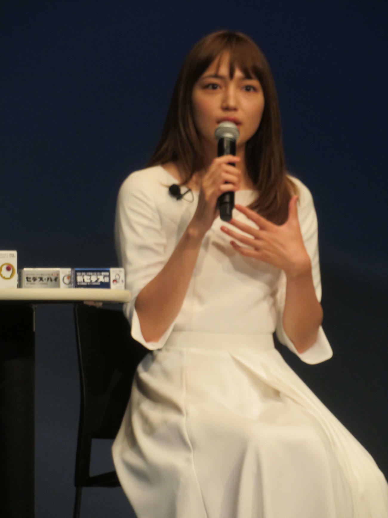 シオノギヘルスケア「セデス」新CM発表会に登壇した川口春奈（撮影・村上幸将）