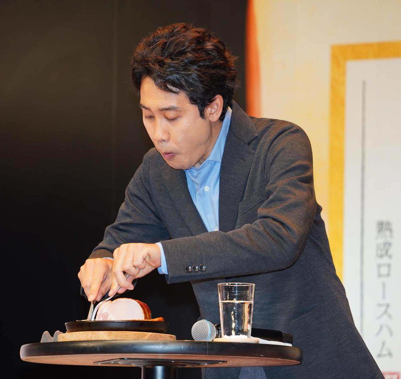 「美ノ国」新商品発表会に出席した、大泉洋（撮影・佐藤勝亮）