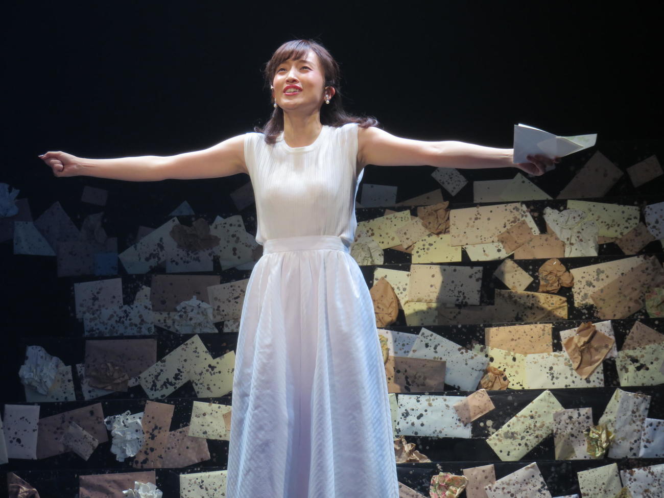 ミュージカル「ピエタ」の公開ゲネプロを行い、娘の友子役を演じた梅田彩佳