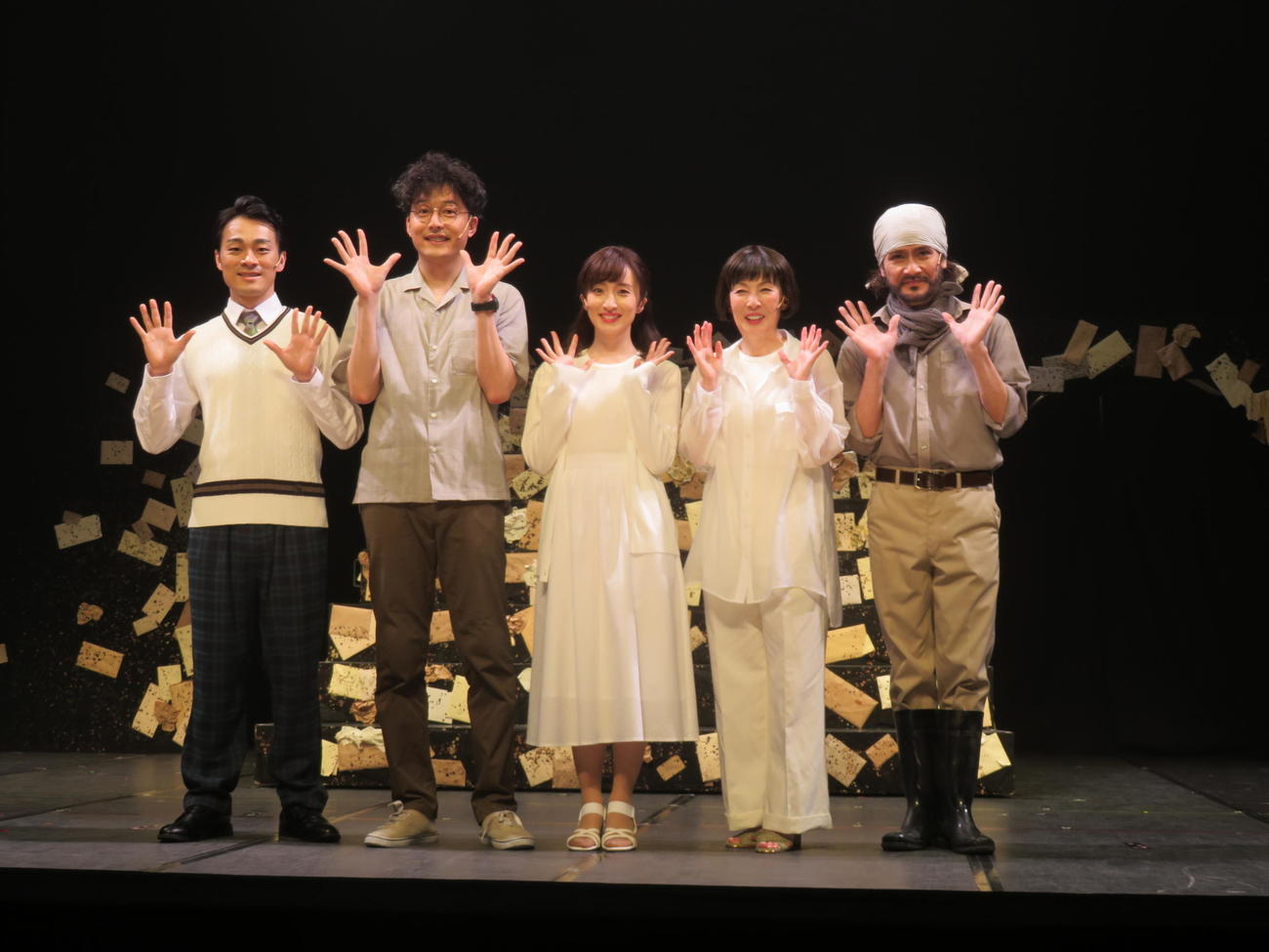 ミュージカル「ピエタ」の公開ゲネプロ。左から、神田恭平、伊藤裕一、梅田彩佳、高泉淳子、畠中洋