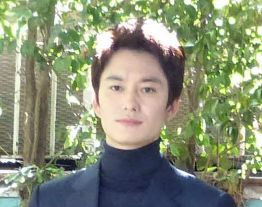 岡田将生（2022年3月撮影）