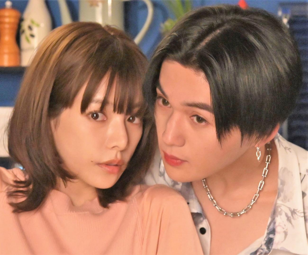 「ホスト相続しちゃいました」に出演する桜井ユキ、八木勇征（C）カンテレ