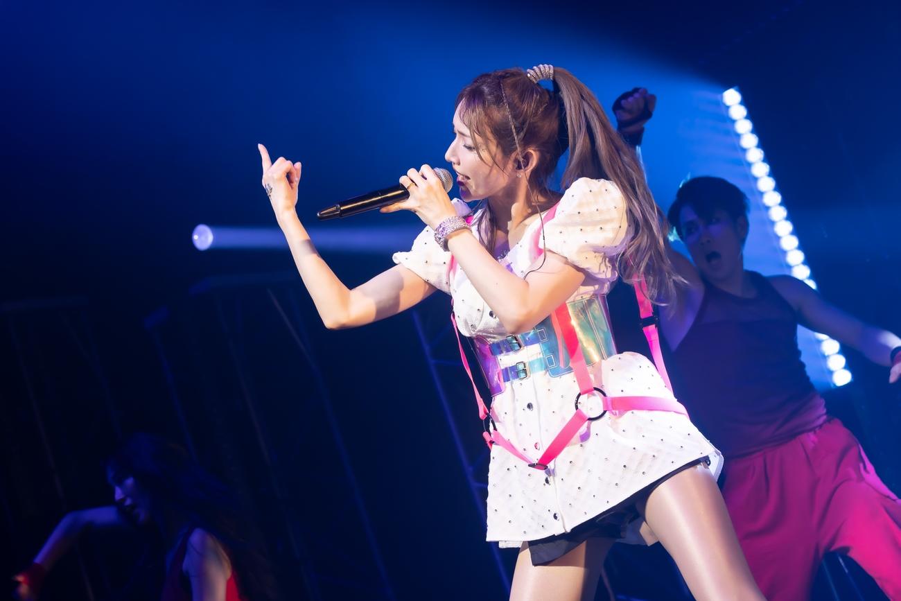 「後藤真希LIVE2023ー盛り上がるしか！？ー」を開催し会場を盛り上げる元モーニング娘。で歌手の後藤真希